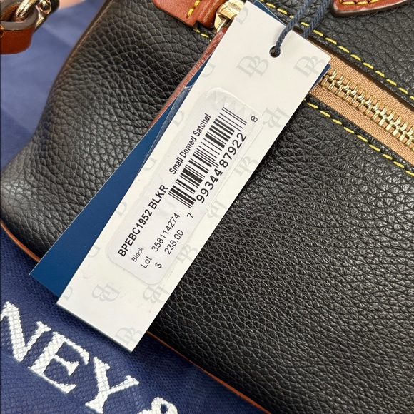 Dooney & Bourke Black Domed Satchel with Handles or Crossbody Bag Like New - Picture 16 of 16
